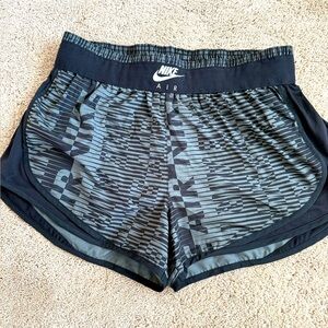 NIKE Air Running Tempo Shorts In Black Print M